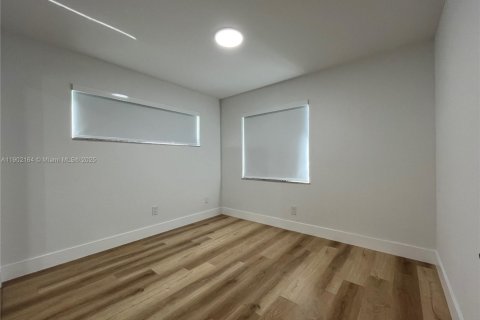 Adosado en alquiler en Miami, Florida, 3 dormitorios, 107.4 m2 № 1953730 - foto 20