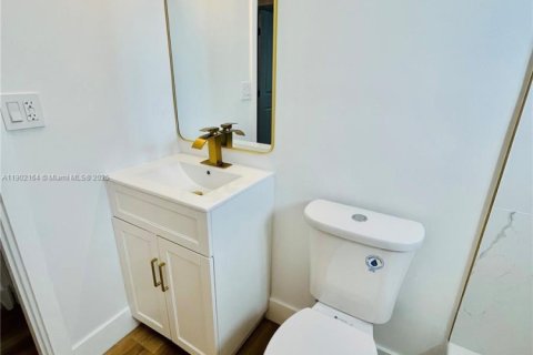 Adosado en alquiler en Miami, Florida, 3 dormitorios, 107.4 m2 № 1953730 - foto 23