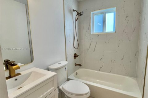 Adosado en alquiler en Miami, Florida, 3 dormitorios, 107.4 m2 № 1953730 - foto 22