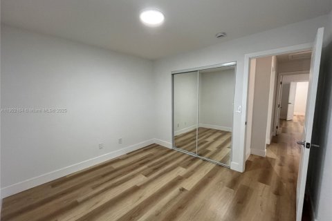 Adosado en alquiler en Miami, Florida, 3 dormitorios, 107.4 m2 № 1953730 - foto 19
