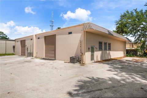 Immobilier commercial à Sanford, Floride 513.29 m2 № 2105808