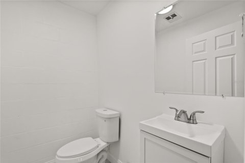 Immobilier commercial à louer à Sanford, Floride: 513.29 m2 № 2105808 - photo 8