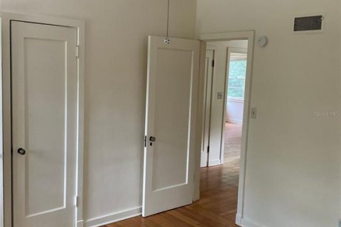 Casa en venta en Gainesville, Florida, 4 dormitorios, 218.13 m2 № 2104655 - foto 10