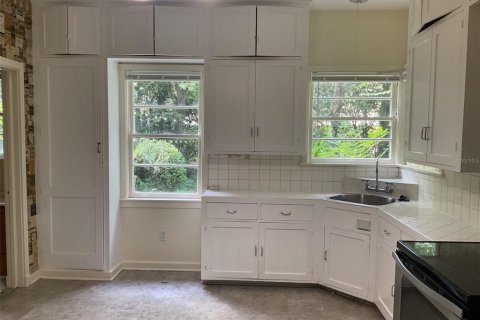 Casa en venta en Gainesville, Florida, 4 dormitorios, 218.13 m2 № 2104655 - foto 6