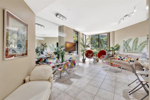 Condominio en venta en Aventura, Florida, 1 dormitorio, 109.62 m2 № 1728288 - foto 5