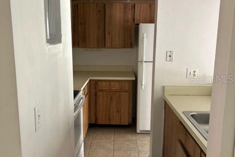 Condominio en alquiler en Deltona, Florida, 2 dormitorios, 83.33 m2 № 1919272 - foto 3