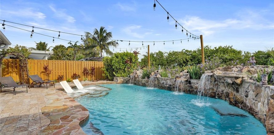 Casa en Sunrise, Florida 2 dormitorios, 143.81 m2 № 2223355