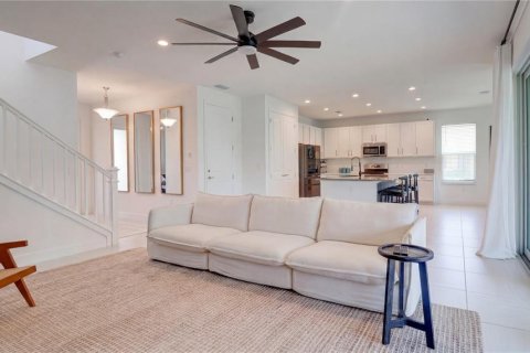 Villa ou maison à louer à Wesley Chapel, Floride: 4 chambres, 240.71 m2 № 2167444 - photo 14