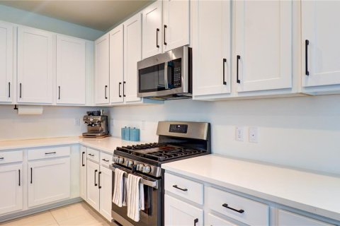 Villa ou maison à louer à Wesley Chapel, Floride: 4 chambres, 240.71 m2 № 2167444 - photo 19
