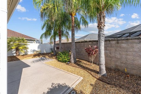 Casa en venta en The Villages, Florida, 2 dormitorios, 117.99 m2 № 1870158 - foto 7