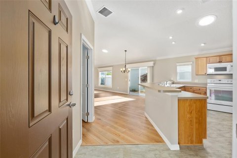 Casa en venta en The Villages, Florida, 2 dormitorios, 117.99 m2 № 1870158 - foto 10