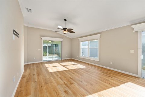 Casa en venta en The Villages, Florida, 2 dormitorios, 117.99 m2 № 1870158 - foto 22