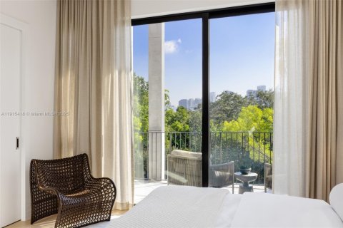 Купить таунхаус в Майами, Флорида 3 спальни, 268.02м2, № 1970998 - фото 20