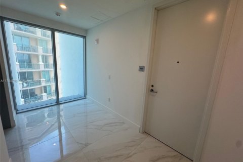 Condominio en alquiler en Sunny Isles Beach, Florida, 2 dormitorios, 155.61 m2 № 1982554 - foto 3
