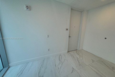 Condominio en alquiler en Sunny Isles Beach, Florida, 2 dormitorios, 155.61 m2 № 1982554 - foto 4