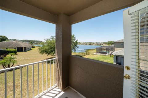 House in Wesley Chapel, Florida 3 bedrooms, 246.75 sq.m. № 1648241 - photo 28