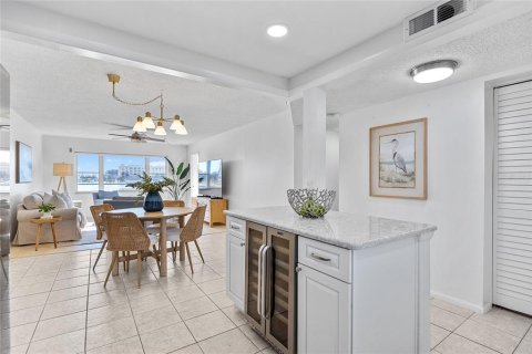Condominio en venta en Saint Petersburg, Florida, 2 dormitorios, 97.55 m2 № 2099072 - foto 7