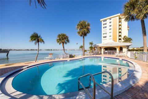 Condominio en venta en Saint Petersburg, Florida, 2 dormitorios, 97.55 m2 № 2099072 - foto 27
