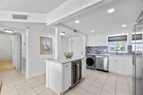 Condominio en venta en Saint Petersburg, Florida, 2 dormitorios, 97.55 m2 № 2099072 - foto 6