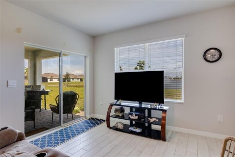 Villa ou maison à vendre à North Fort Myers, Floride: 3 chambres, 155.33 m2 № 2110088 - photo 7