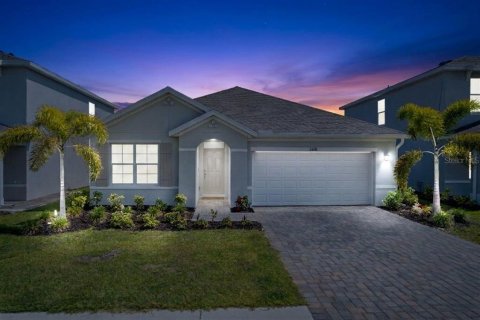 House in North Fort Myers, Florida 3 bedrooms, 155.33 sq.m. № 2110088
