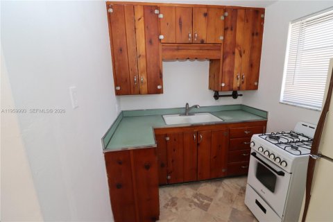 Casa en alquiler en Hollywood, Florida, 1 dormitorio, 56.21 m2 № 2023294 - foto 7
