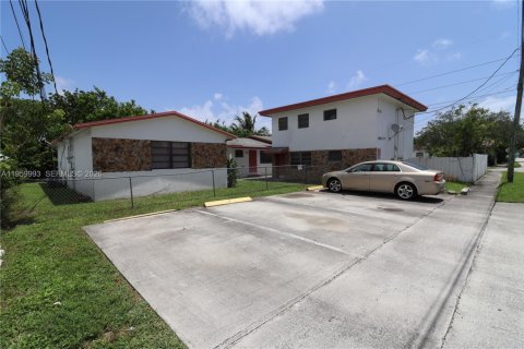 Casa en alquiler en Hollywood, Florida, 1 dormitorio, 56.21 m2 № 2023294 - foto 16