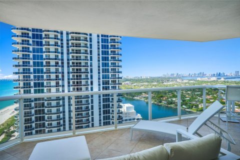 Copropriété à louer à Miami Beach, Floride: 2 chambres, 144 m2 № 1996687 - photo 16
