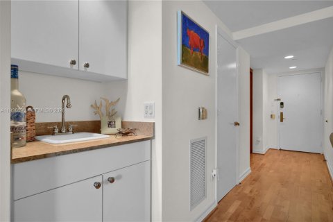 Copropriété à louer à Miami Beach, Floride: 2 chambres, 144 m2 № 1996687 - photo 8