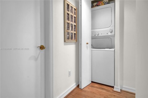 Copropriété à louer à Miami Beach, Floride: 2 chambres, 144 m2 № 1996687 - photo 28