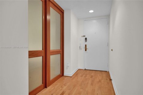 Copropriété à louer à Miami Beach, Floride: 2 chambres, 144 m2 № 1996687 - photo 4