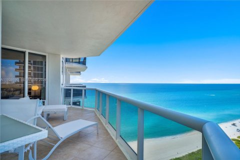 Copropriété à louer à Miami Beach, Floride: 2 chambres, 144 m2 № 1996687 - photo 20