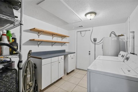 House in Saint Petersburg, Florida 2 bedrooms, 193.98 sq.m. № 2123416 - photo 26