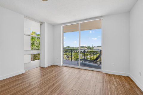 Condo in West Palm Beach, Florida, 2 bedrooms  № 2088015 - photo 29