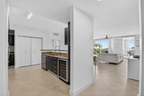 Condo in West Palm Beach, Florida, 2 bedrooms  № 2088015 - photo 13