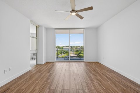 Condo in West Palm Beach, Florida, 2 bedrooms  № 2088015 - photo 30