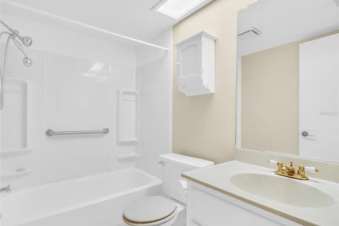 Купить кондоминиум в Гудзон, Флорида 5 комнат, 112.41м2, № 1913520 - фото 21