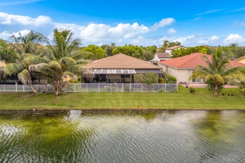 Villa ou maison à vendre à Homestead, Floride: 4 chambres, 181.44 m2 № 2365376 - photo 27