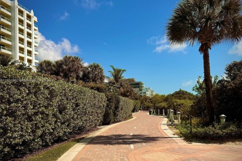 Condo in Miami Beach, Florida, 1 bedroom  № 1727845 - photo 5