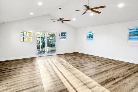 Villa ou maison à vendre à Hudson, Floride: 3 chambres, 150.5 m2 № 1912956 - photo 3