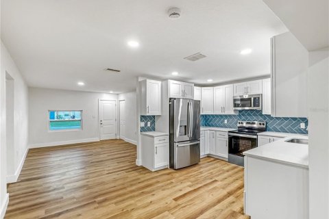 Villa ou maison à vendre à Hudson, Floride: 3 chambres, 150.5 m2 № 1912956 - photo 4