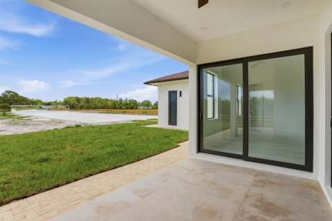 House in Loxahatchee Groves, Florida 4 bedrooms, 268.49 sq.m. № 2179343 - photo 9