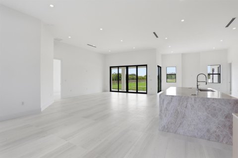 House in Loxahatchee Groves, Florida 4 bedrooms, 268.49 sq.m. № 2179343 - photo 8