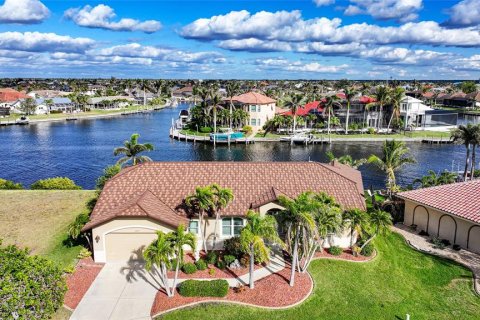 Casa en venta en Punta Gorda, Florida, 3 dormitorios, 215.53 m2 № 1902182 - foto 2
