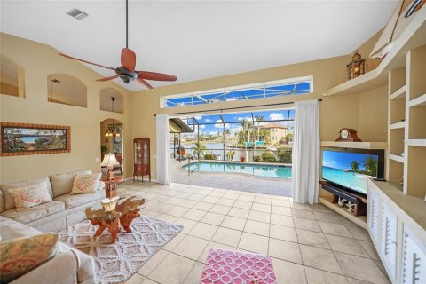 Casa en venta en Punta Gorda, Florida, 3 dormitorios, 215.53 m2 № 1902182 - foto 5