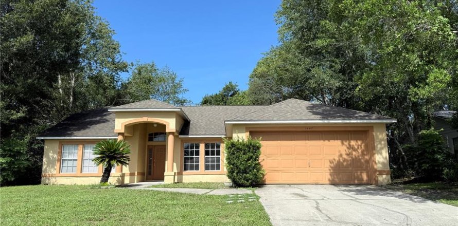 Villa ou maison à Deltona, Floride 3 chambres, 168.99 m2 № 1879838