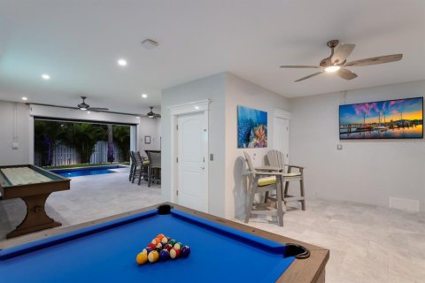 House in Anna Maria, Florida 4 bedrooms, 260.41 sq.m. № 1521212 - photo 20