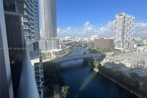 Condominio en venta en Miami, Florida, 1 dormitorio, 73.86 m2 № 1993947 - foto 25