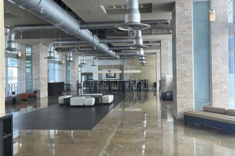 Condominio en venta en Miami, Florida, 1 dormitorio, 73.86 m2 № 1993947 - foto 18