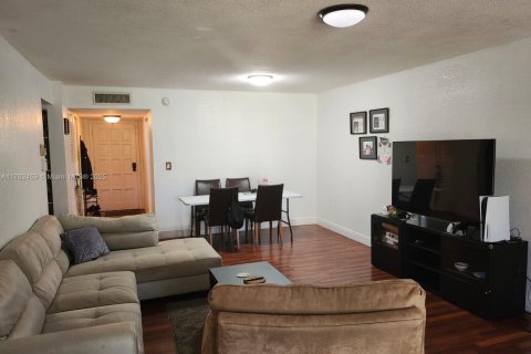 Copropriété à vendre à Lauderhill, Floride: 2 chambres, 104.98 m2 № 1862711 - photo 7